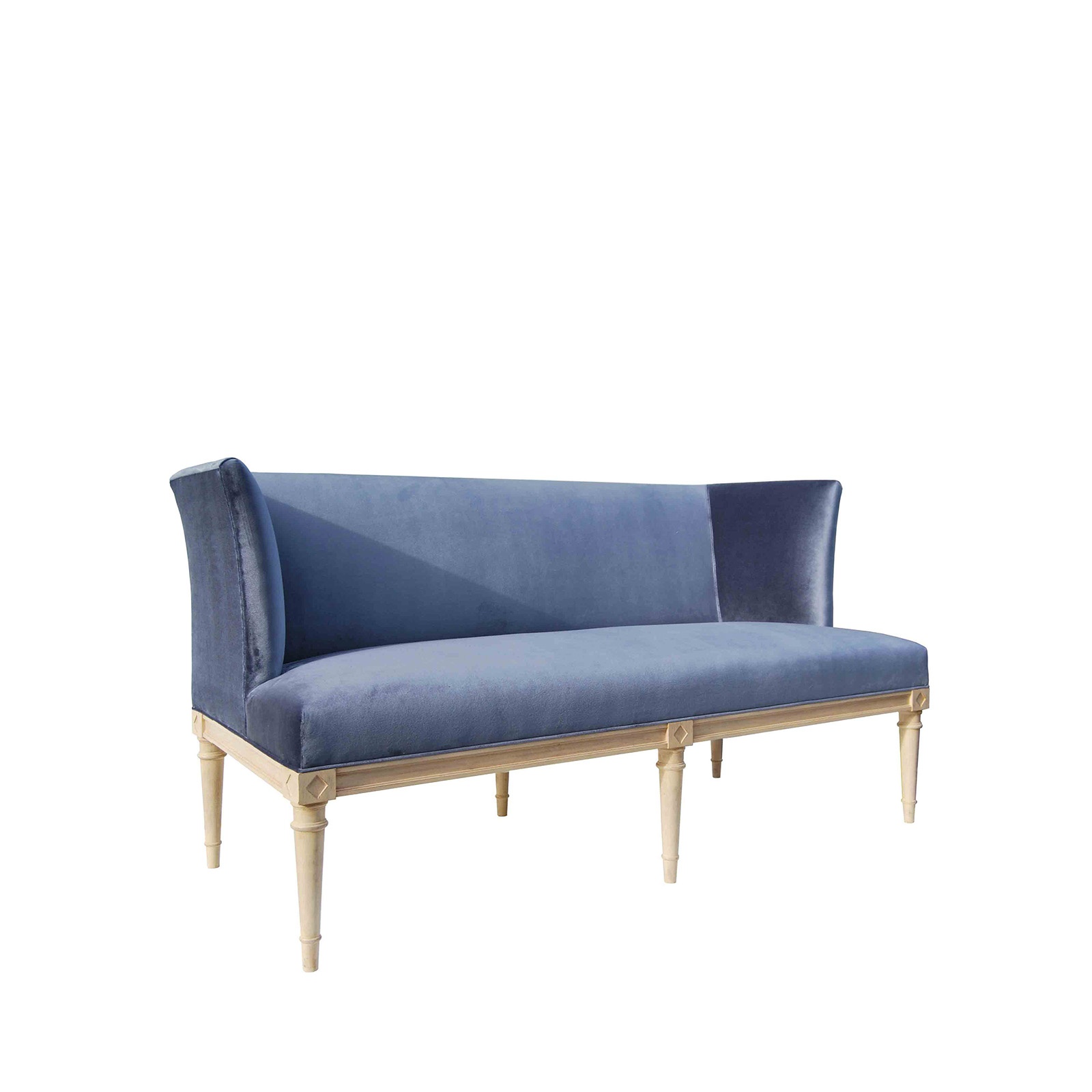 Debonnaire Settee